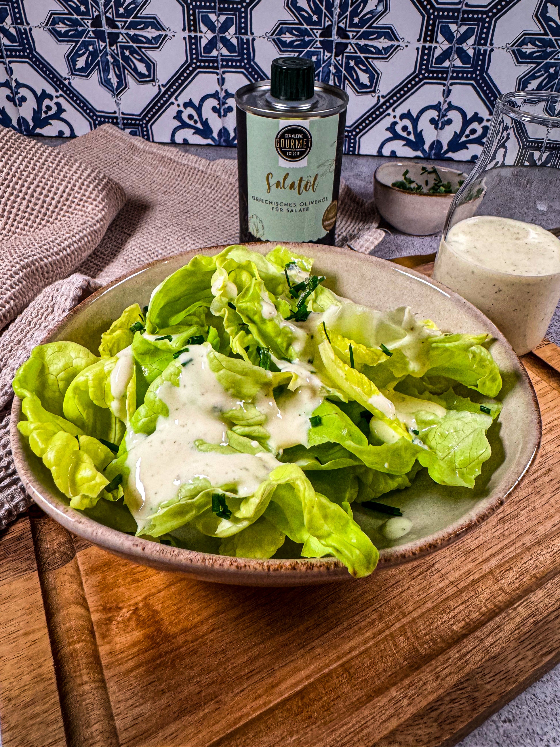 Rezeptidee mit Salatöl für Kopfsalat